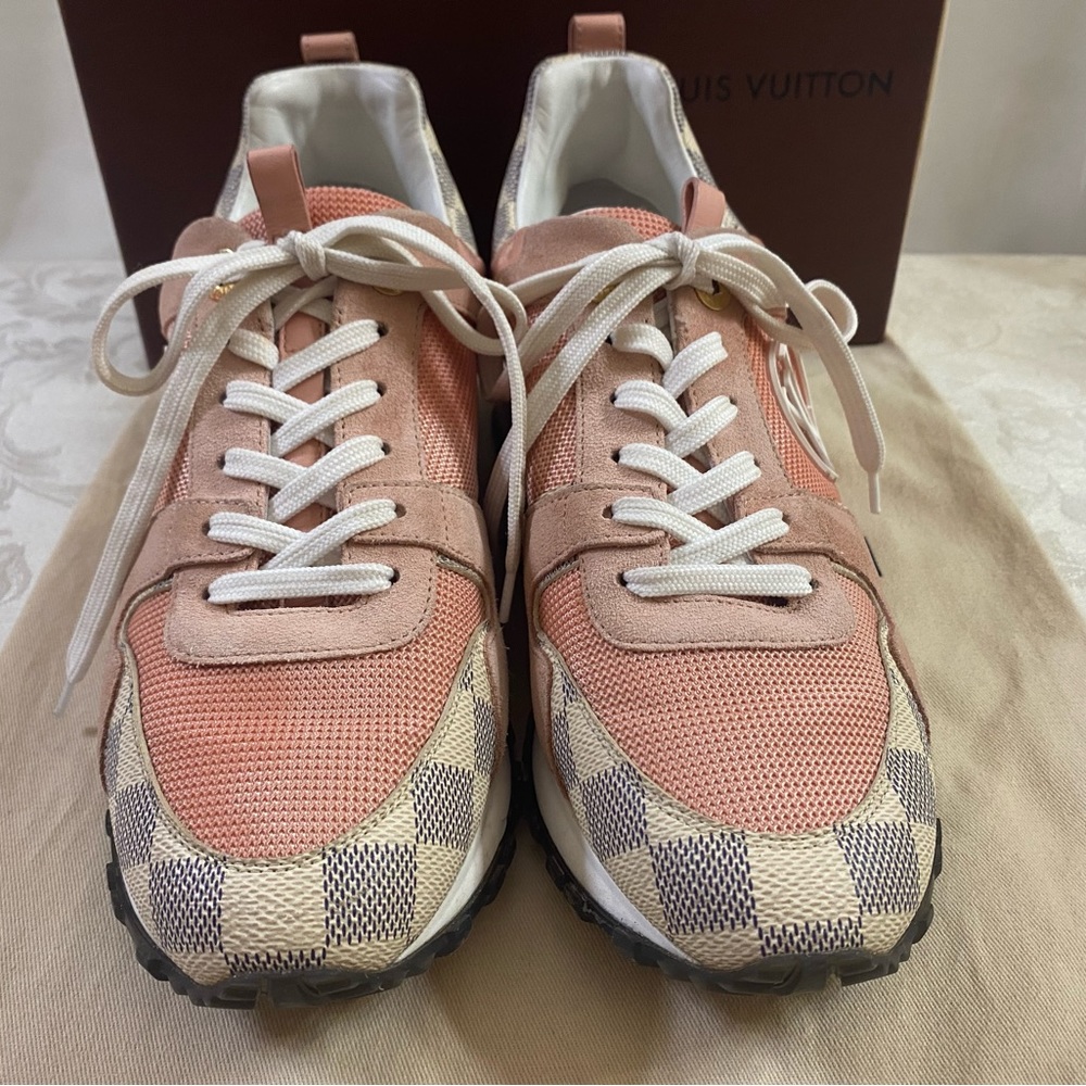 🆕Louis vuitton Damier Sneakers 🏃♀️ - Picture 3 of 8
